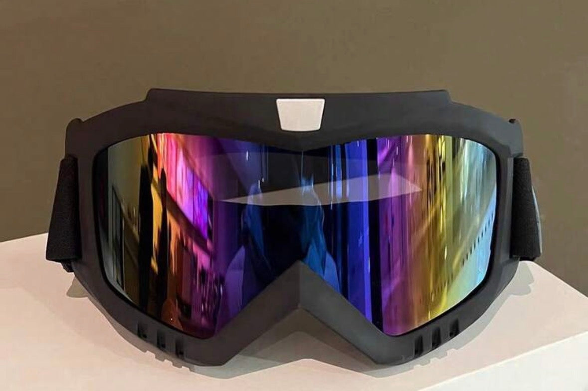 Motorcycle goggles